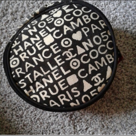 CHANEL Handbags - Vintage 1991 Chanel Cosmetic Bag